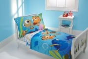 Disney 4 Piece Toddler Bedding Set, Nemo and Friends