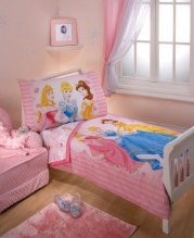 Disney Princess Dreams 4 Piece Toddler Bedding Set