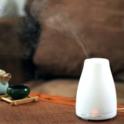 BESTEK® 120ml Cool Ultrasonic Aroma Diffuser Humidifier Aromatherapy Diffuser Oil Diffuser Mist Humidifier with 7- Color Changing LED Night Lamp (Auto Shut-off, Whisper-quiet & Energy Saving)